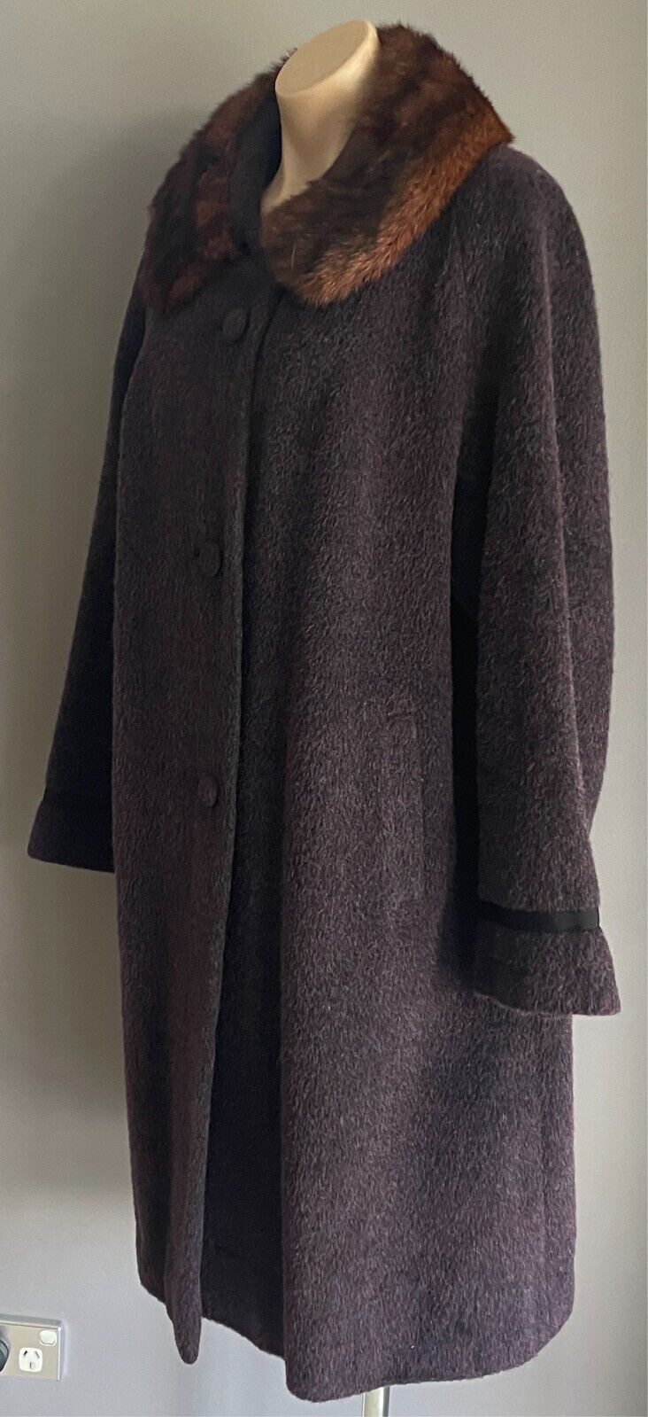 Vintage DISTINCTION ORIGINAL By Stephen Coat Purple Wool Mohair Fur Collar Sz 16