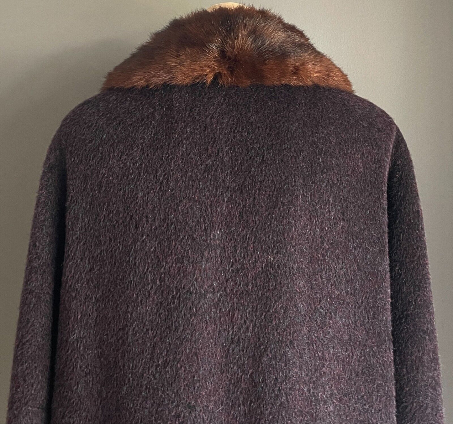 Vintage DISTINCTION ORIGINAL By Stephen Coat Purple Wool Mohair Fur Collar Sz 16