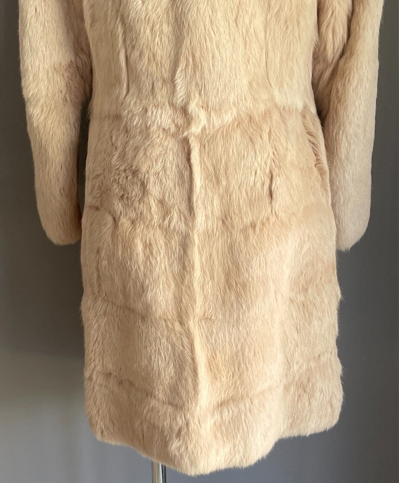 FUR COAT Cream Rabbit Size 10 Timeless Classic Soft Long Sleeves Lined Vintage