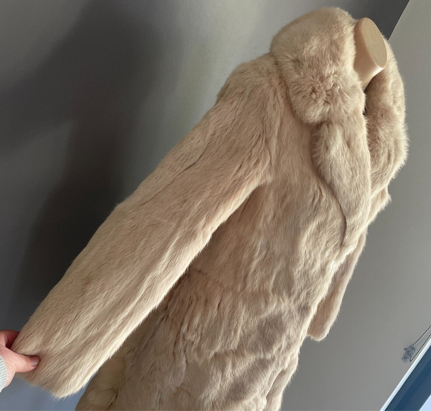 FUR COAT Cream Rabbit Size 10 Timeless Classic Soft Long Sleeves Lined Vintage