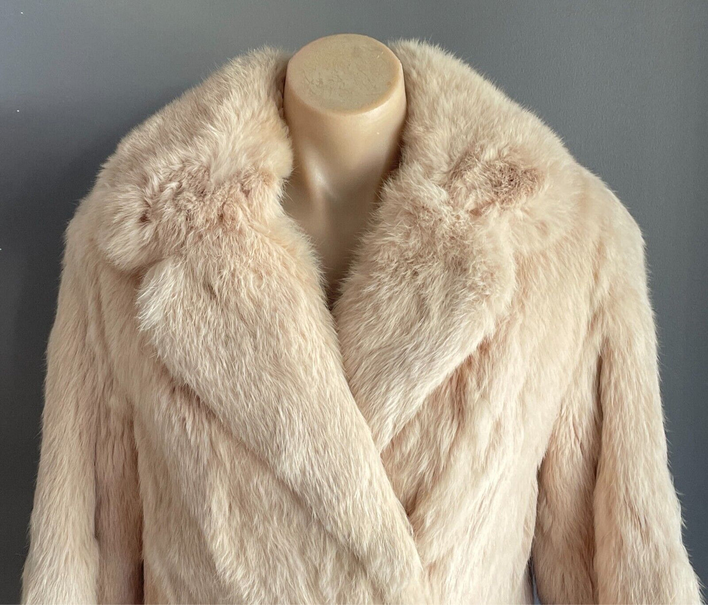 FUR COAT Cream Rabbit Size 10 Timeless Classic Soft Long Sleeves Lined Vintage