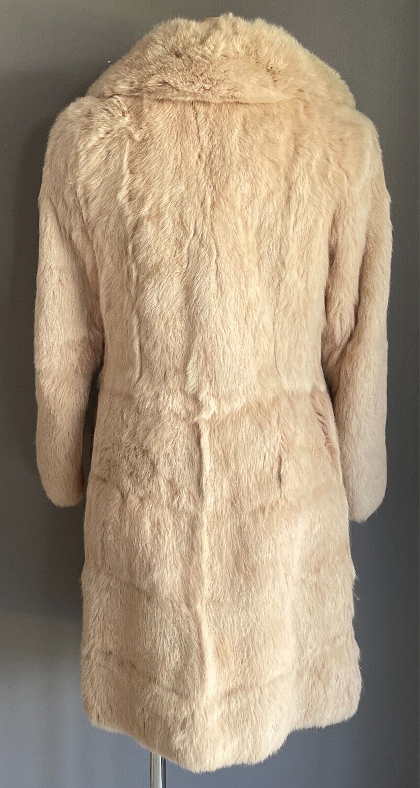 FUR COAT Cream Rabbit Size 10 Timeless Classic Soft Long Sleeves Lined Vintage