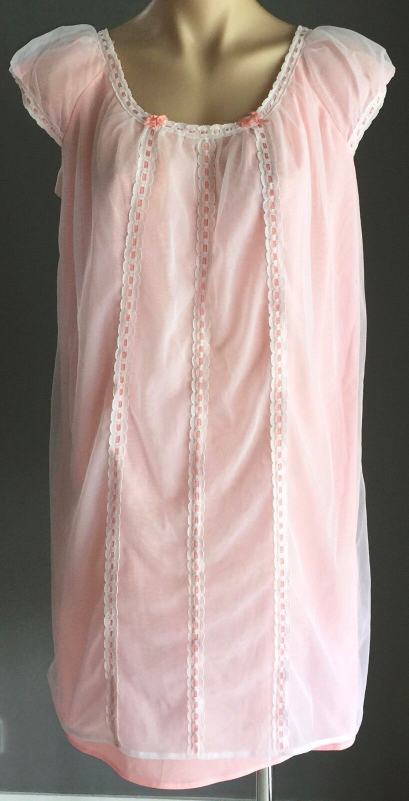 EMBASSY Nightie Salmon Pink 1960s White Net Sleeveless Size 16 Vintage