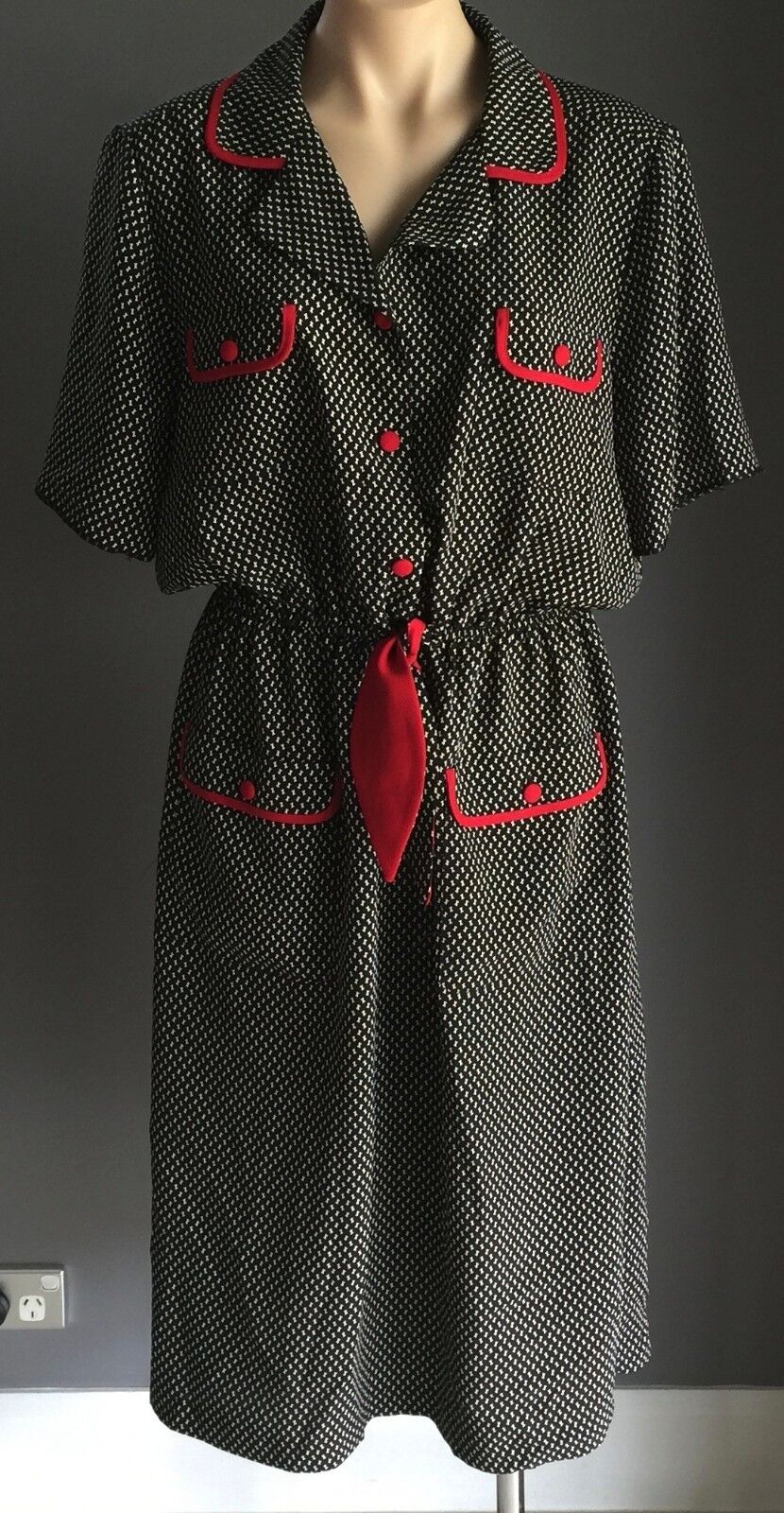 1980's TODAY'S CLASSICS Dress Black & White Print Frock Size 16 Red Accents