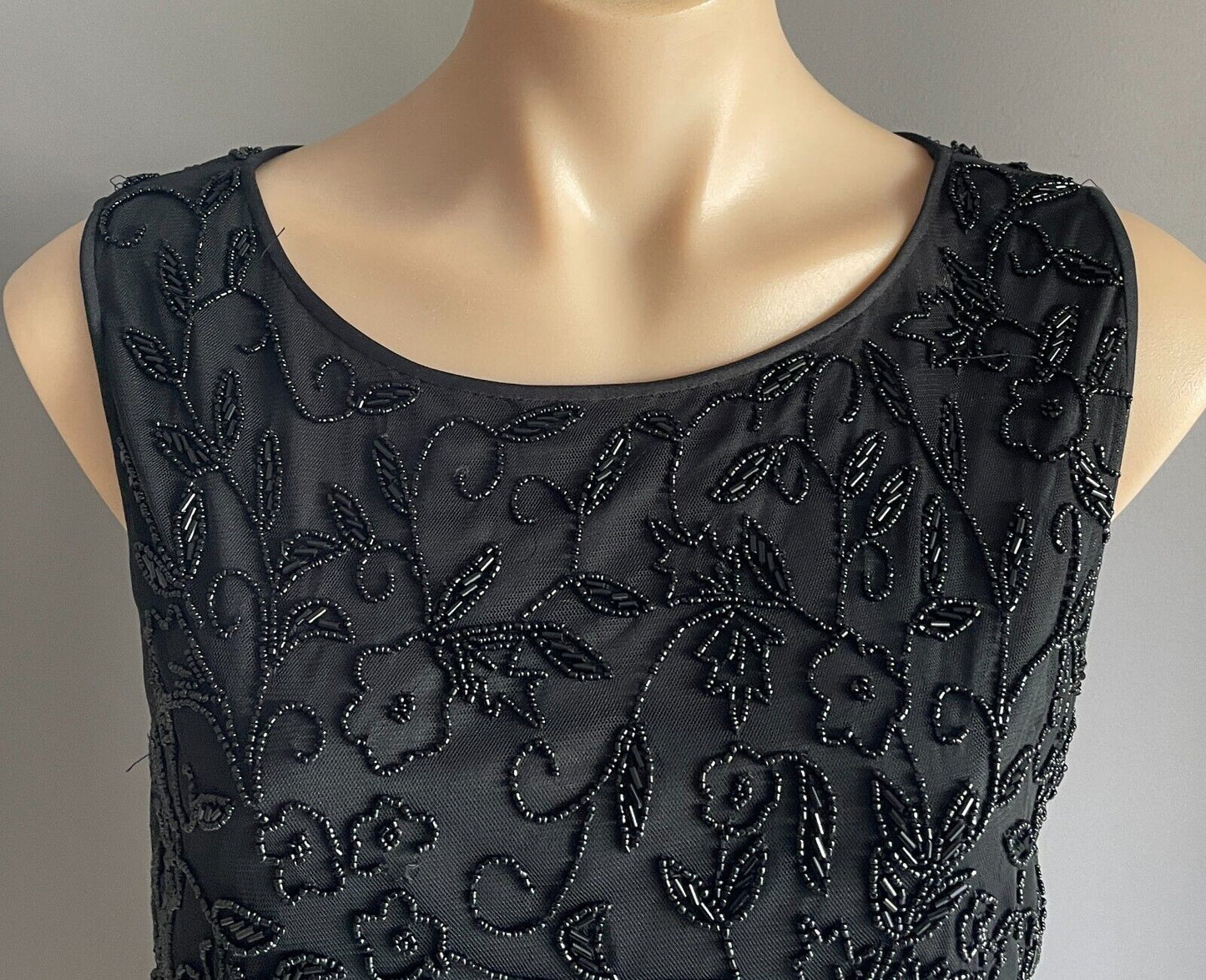 TOP Black Fully Beaded Sleeveless Size 12 Lined Round Neck Formal Party Luxe 60s