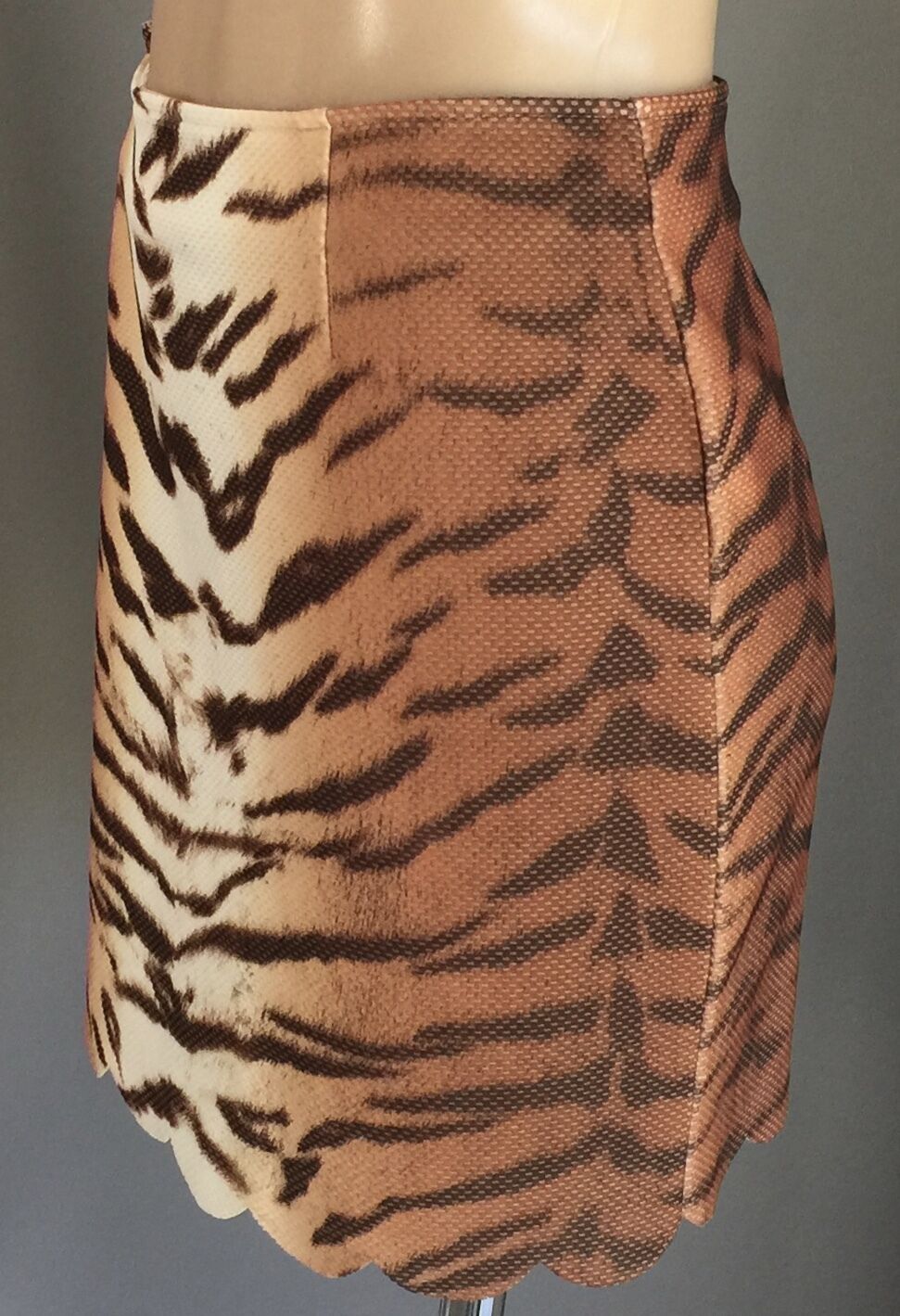 PAINT IT RED Mini Skirt Stretch Scalloped Hem  Tiger Print  Size L 10 12 NEW