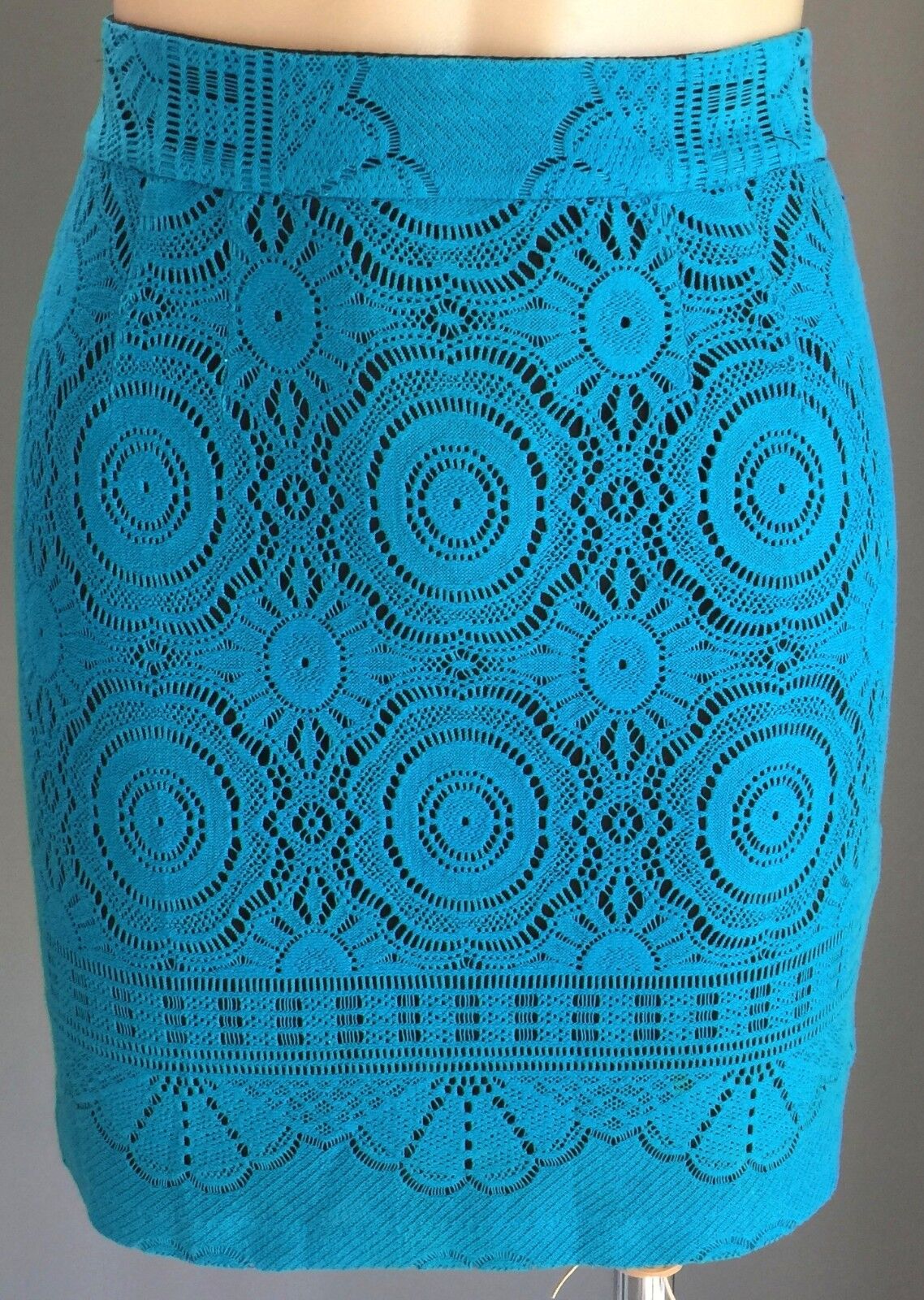 SHONA JOY Mini Skirt Bright Blue Lace Stretch Lined Size 6 or 8 -10 Stunning