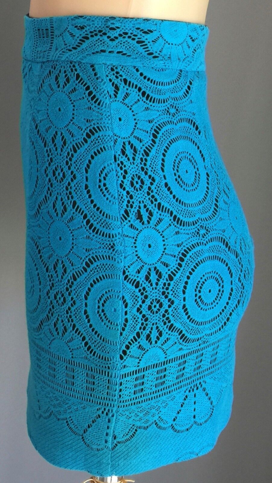 SHONA JOY Mini Skirt Bright Blue Lace Stretch Lined Size 6 or 8 -10 Stunning