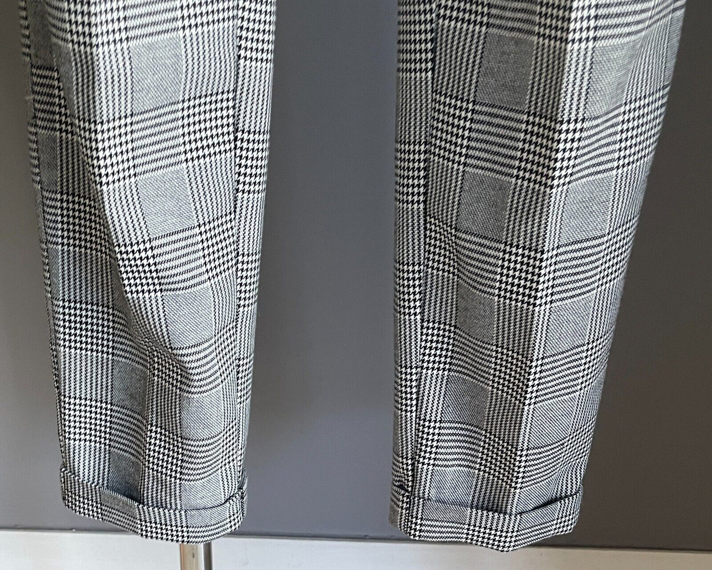 JAY JAYS Pleated Pants Black & White Houndstooth Check Pull On Cuff Hem Size 6 8