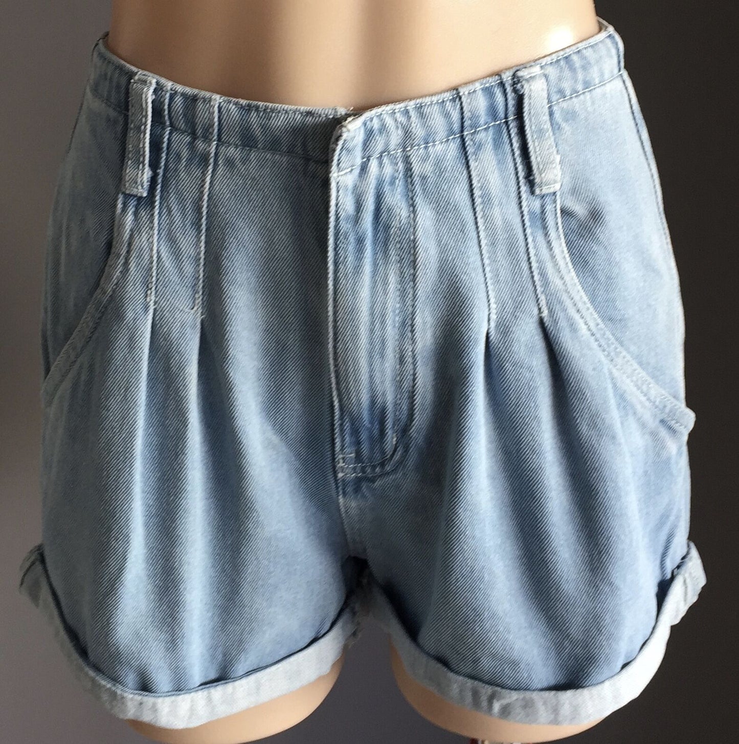 FACTORIE Denim High Waist Shorts Faded Blue Denim Pleated Cuffed Size 8 10 Jeans