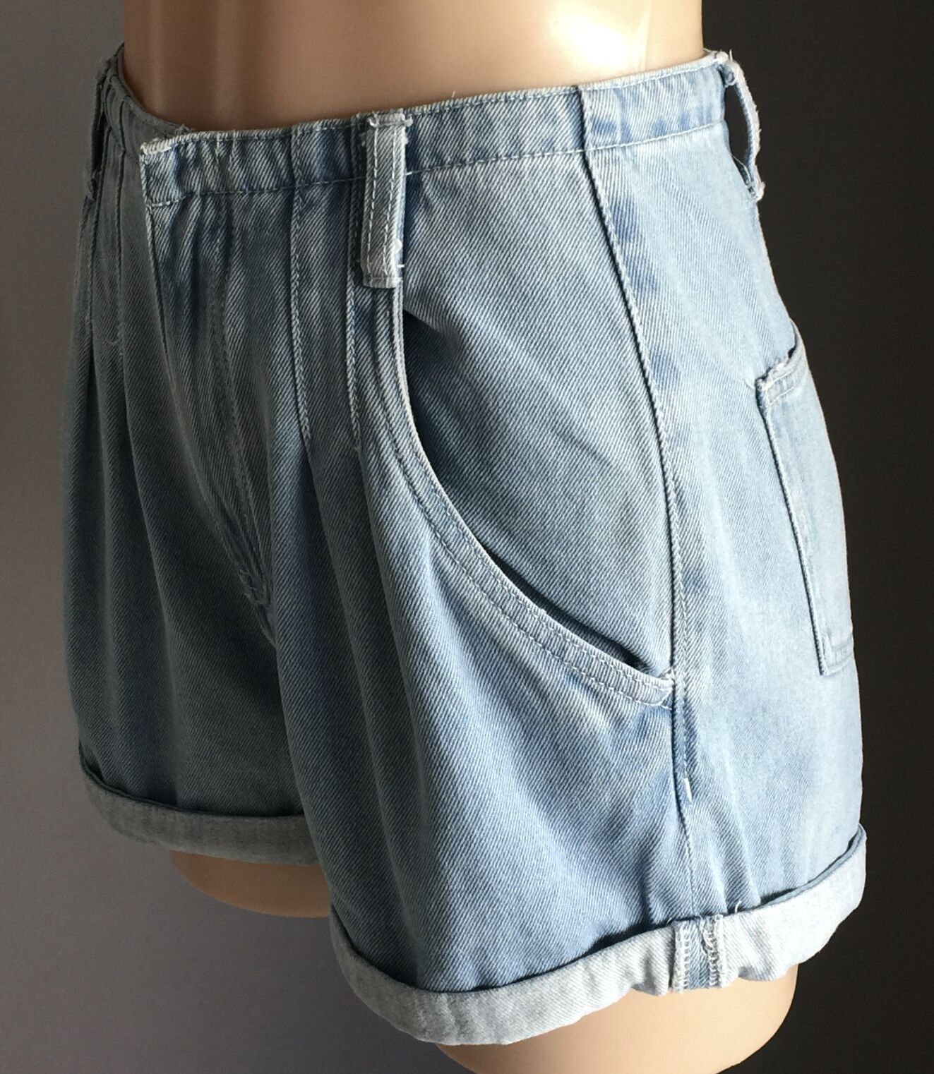 FACTORIE Denim High Waist Shorts Faded Blue Denim Pleated Cuffed Size 8 10 Jeans