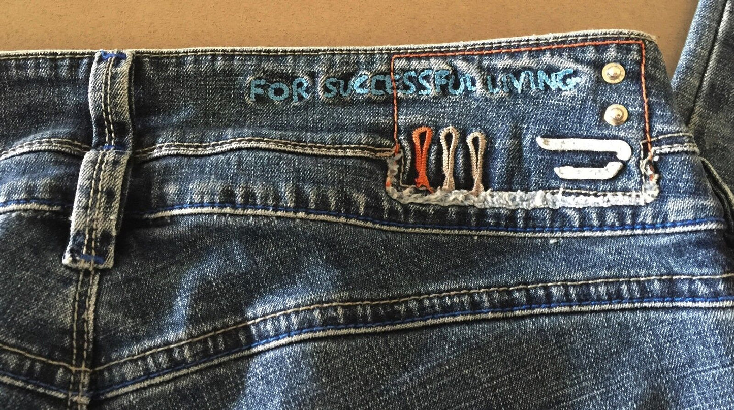 DIESEL Blue Denim Size 7 Jeans 7/8 Length Straight Leg Ladies 28in Vintage