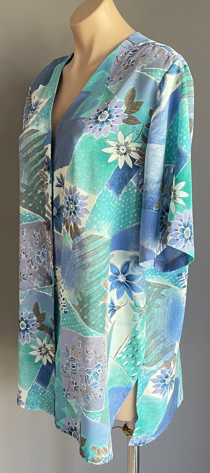 FORBAT Shirt Blue Green Mauve White Print Short Sleeve Button Front Size 18
