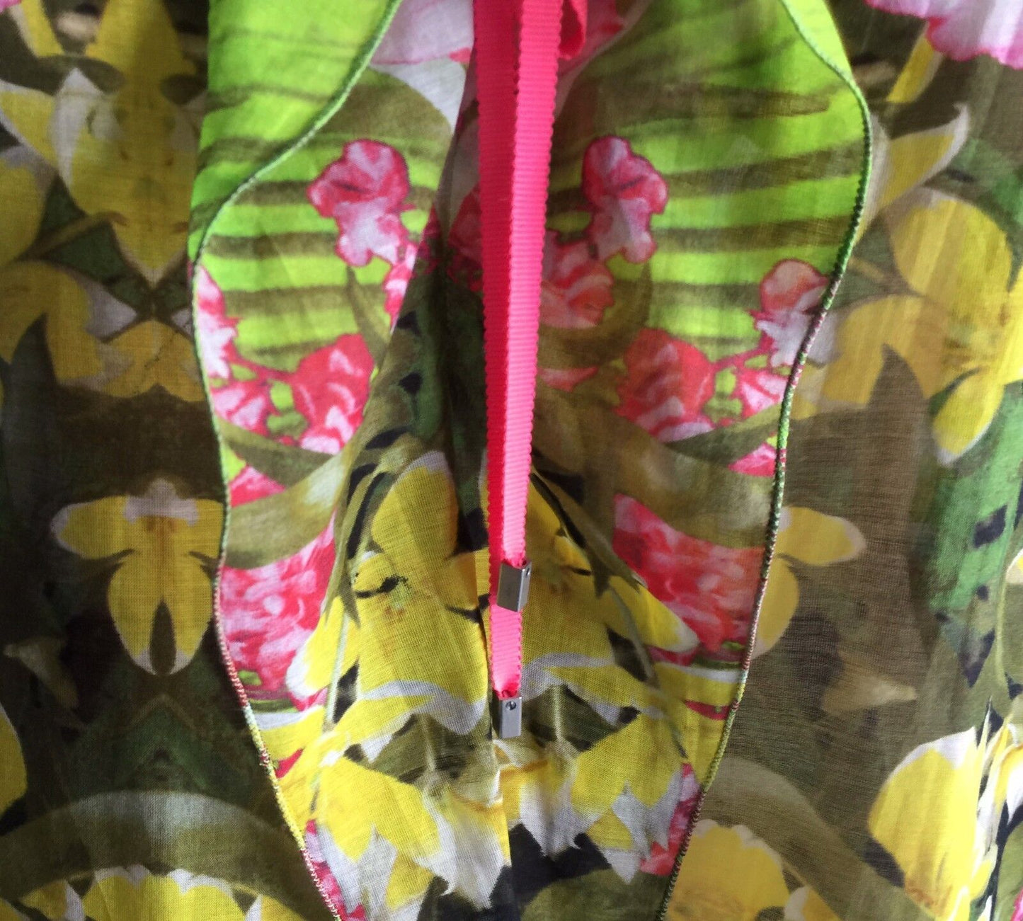 ELIE TAHARI Selena Top Bright Colour Floral Tropical Sleeveless Size XL 16 18