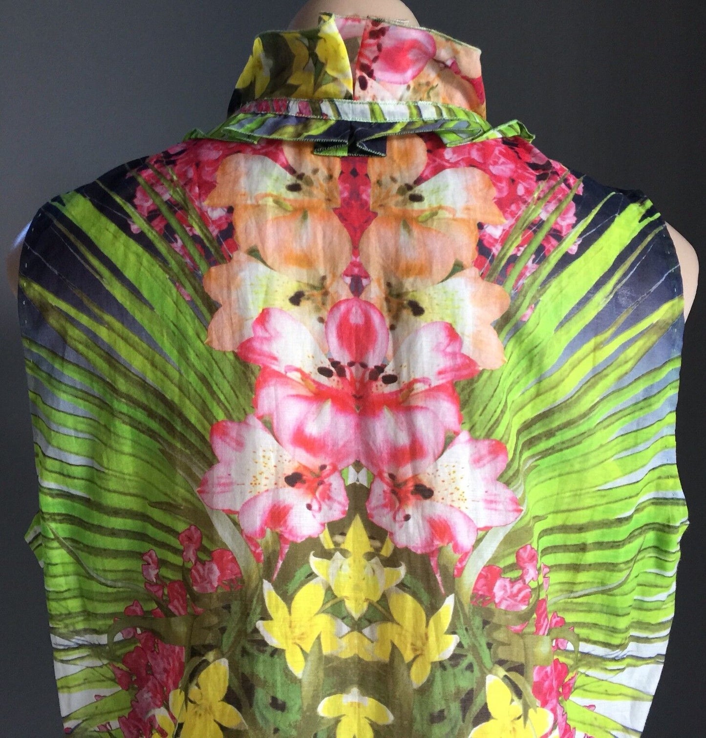ELIE TAHARI Selena Top Bright Colour Floral Tropical Sleeveless Size XL 16 18