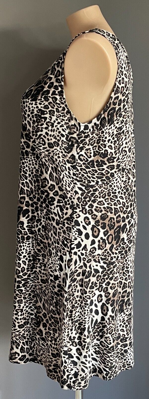 RIVERS Shift Dress Leopard Print Plus Size 18 20 Cross Back Stretch Fabric NEW