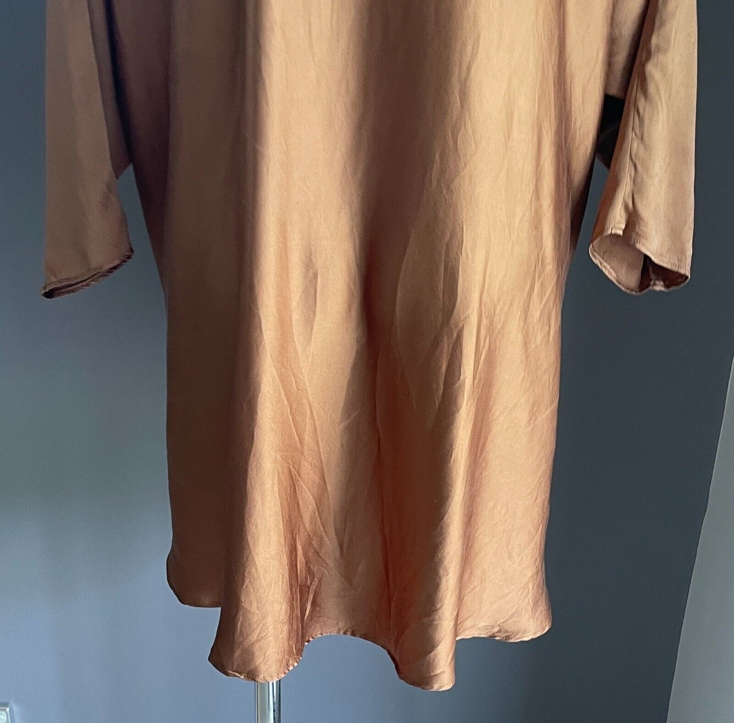 EVOLVE LOVE by ARROZZ Bronze Silk Top Dolman Sleeve Chest Overlay Sz 18 HiLo Hem