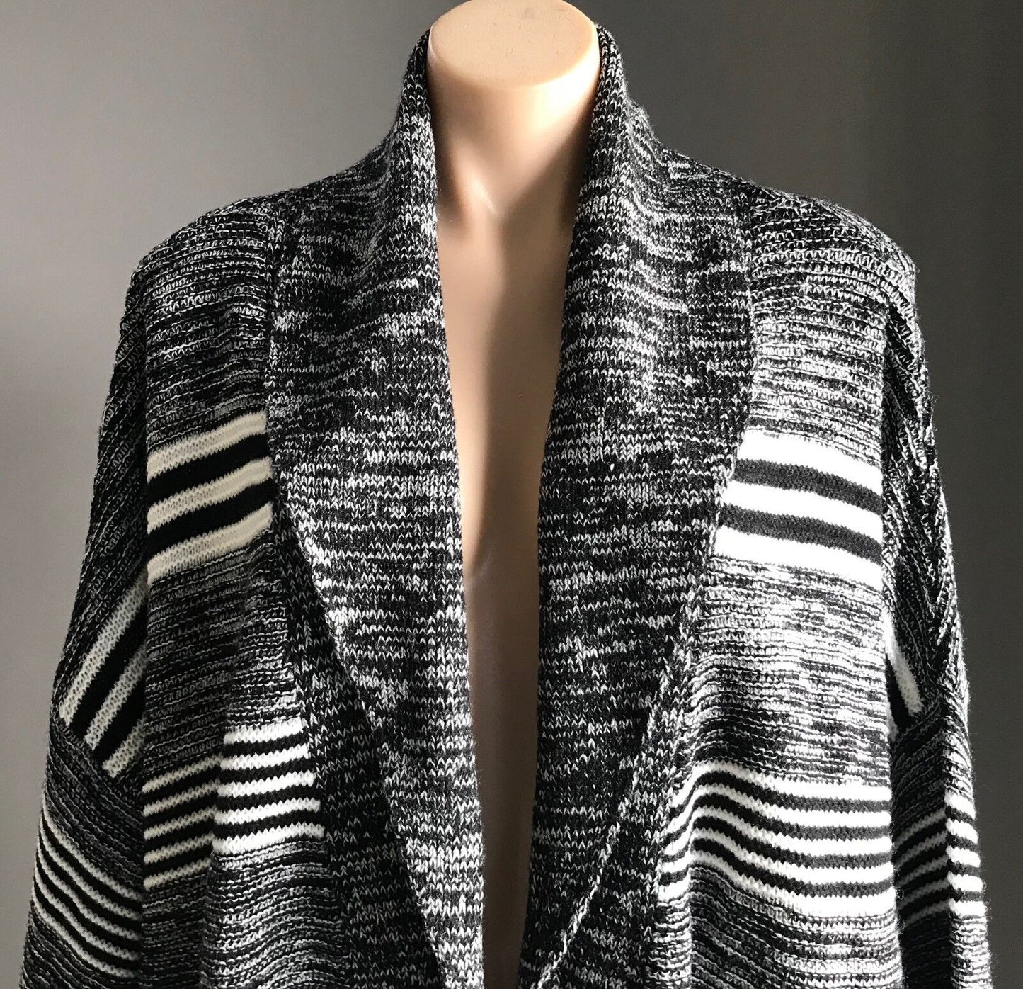 COTTON ON Knit Shawl Chunky Black & White Marl & Stripe Cardigan Size S 10 NEW