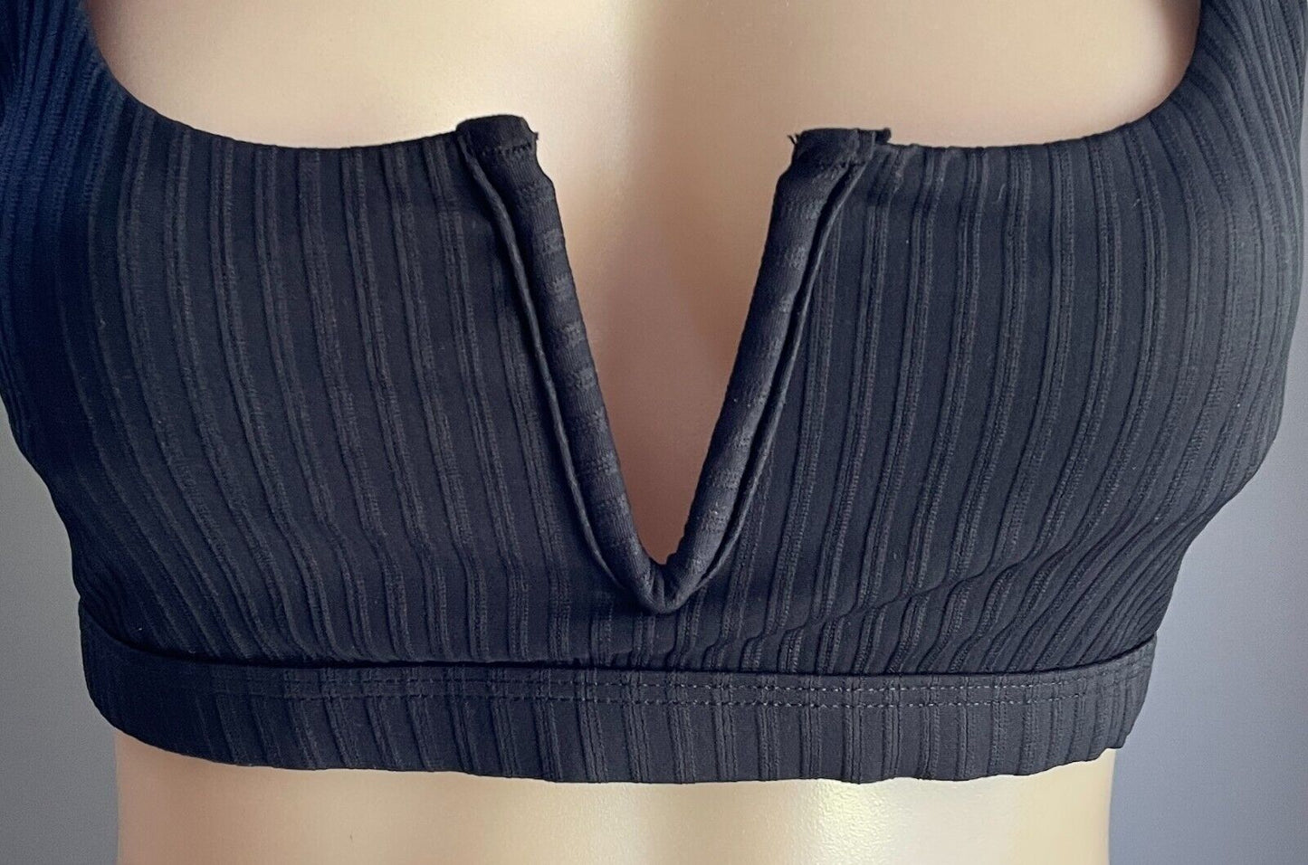 COTTON ON BODY Black Ribbed Crop Top/Bralette Stretch V-Wire Size 14
