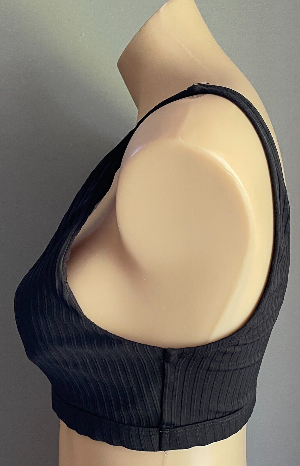 COTTON ON BODY Black Ribbed Crop Top/Bralette Stretch V-Wire Size 14