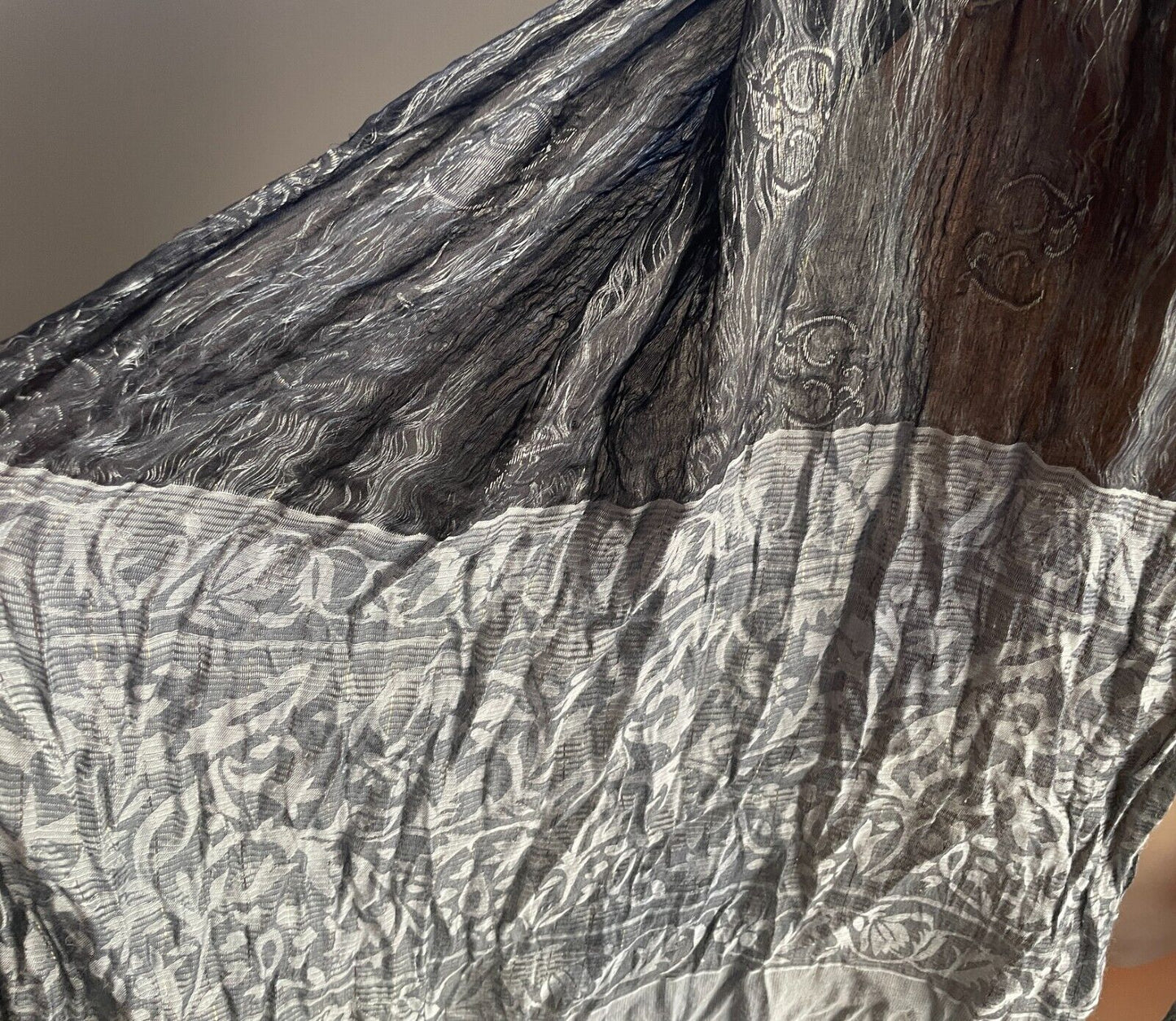 Neck Scarf Fringed Wrap Shawl Black Grey Gold Thread Rectangle Crinkle Luxe NEW
