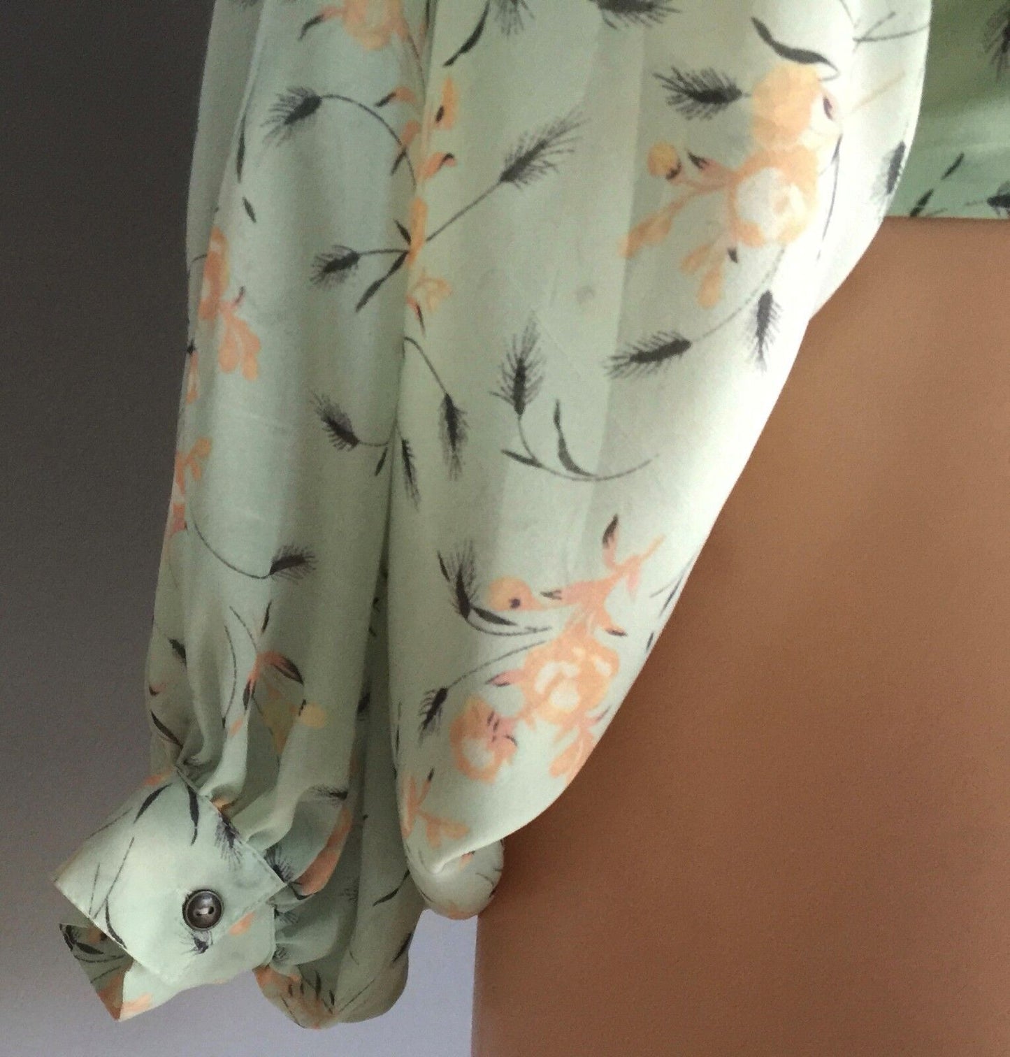 COTTON ON Top Soft Green Floral Print Sheer Blouse Ladies Size S 10