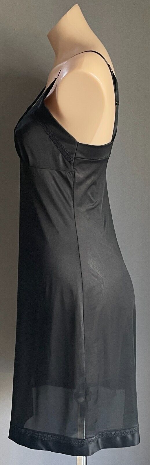 Vintage Petticoat Black Nylon Full Slip Lace Trim Size 12 Adjustable Strap 1980s
