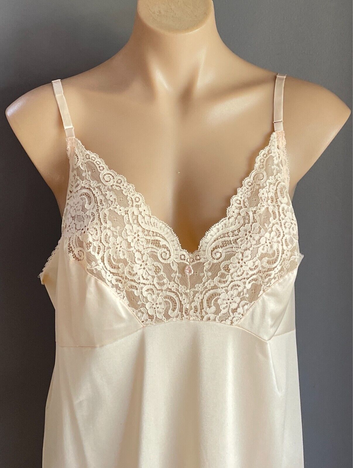 BERLEI Petticoat Beige Full Slip Size 20 Lace Trim Adjustable Straps Nylon