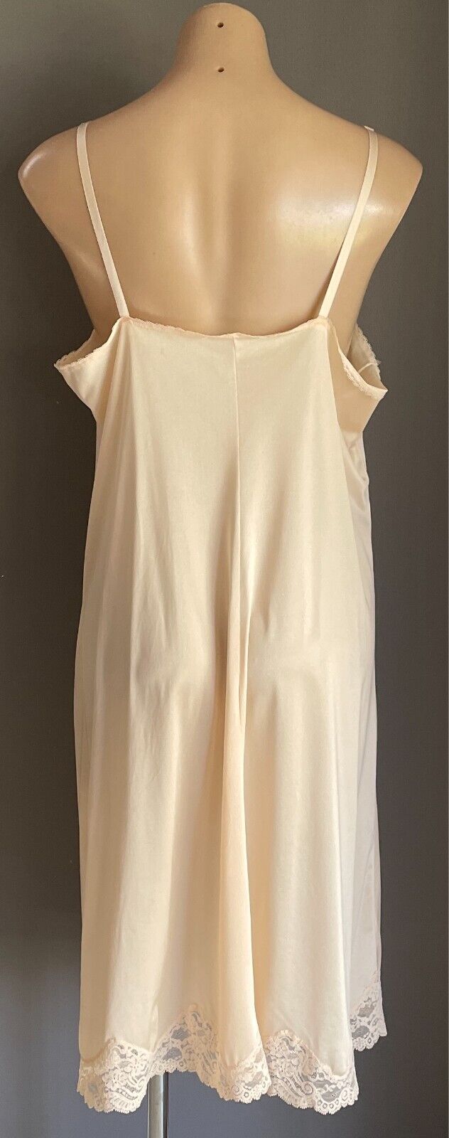 BERLEI Petticoat Beige Full Slip Size 20 Lace Trim Adjustable Straps Nylon