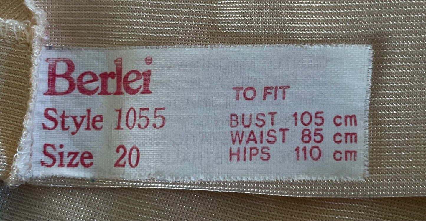 BERLEI Petticoat Beige Full Slip Size 20 Lace Trim Adjustable Straps Nylon