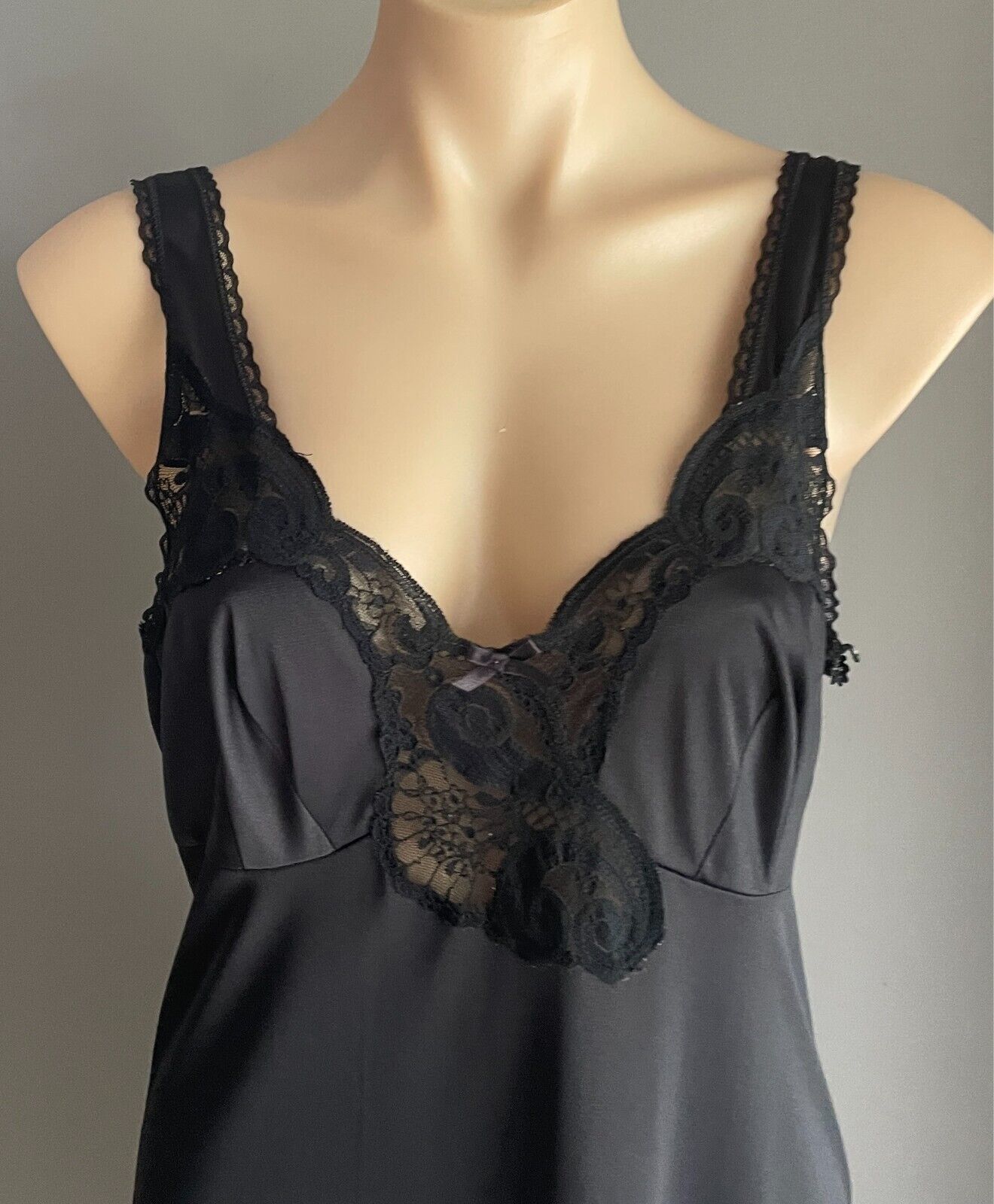 HILTON Petticoat Black Full Slip Size 14 Lace Trim Non Adjustable Straps Nylon
