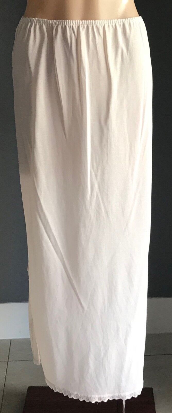 HALF SLIP Long Maxi Petticoat Beige Lace Trim Side Slit & Hem Size 10 12 Vintage