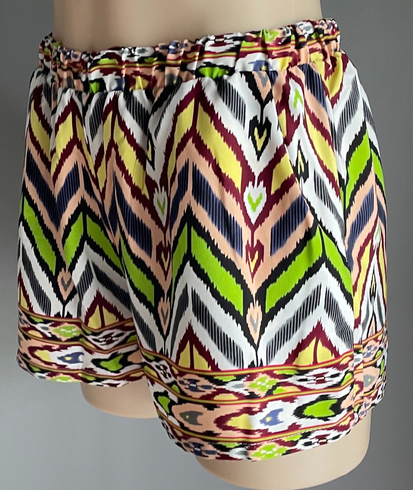 TYCHE Shorts Elastic Waist MultiColoured Loud Print  Size 10