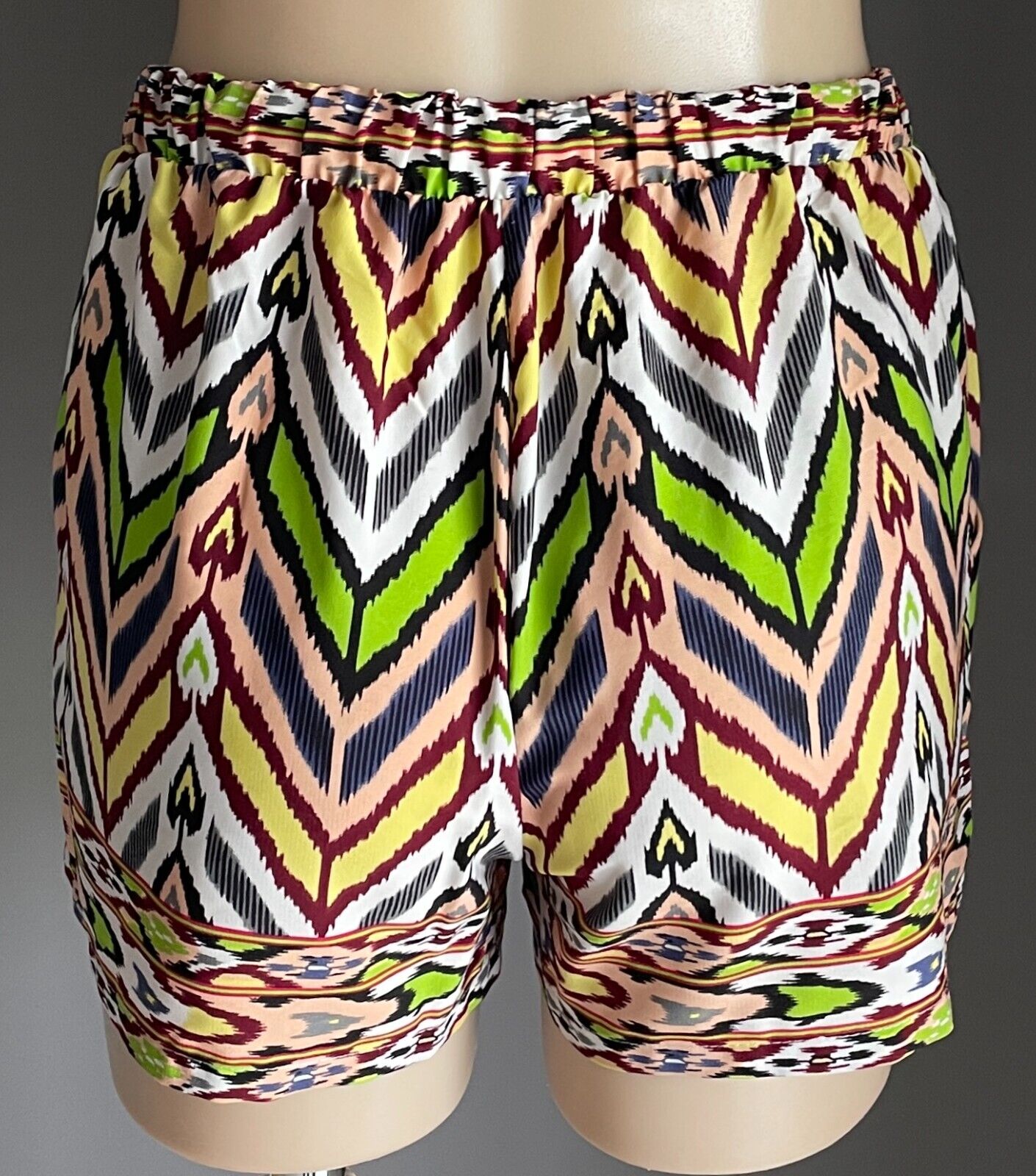 TYCHE Shorts Elastic Waist MultiColoured Loud Print  Size 10