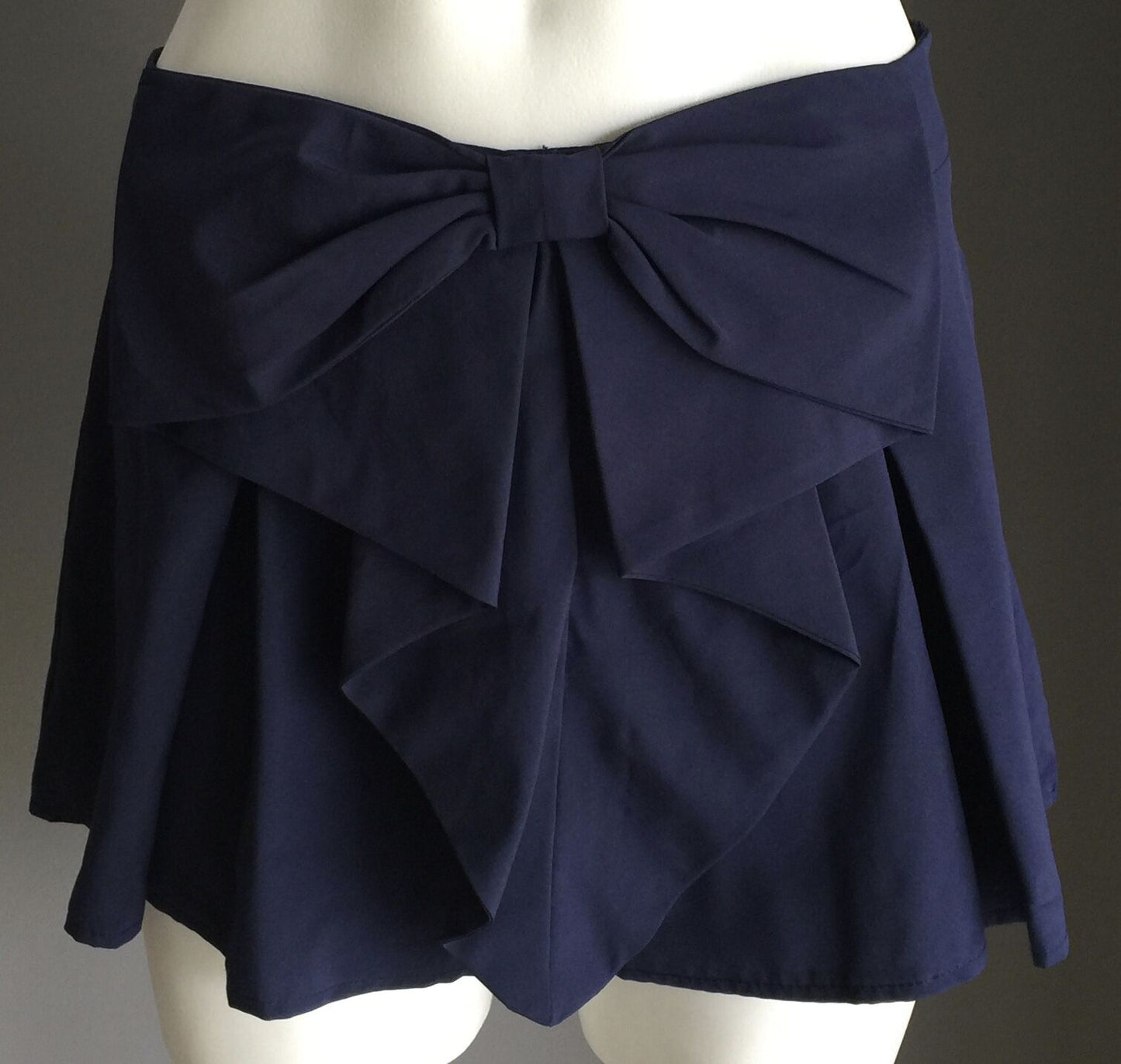 IMPRINT SHORTS Blue Loose Fit Dressy w Large Bow on Front Ladies Size 1 AU 8