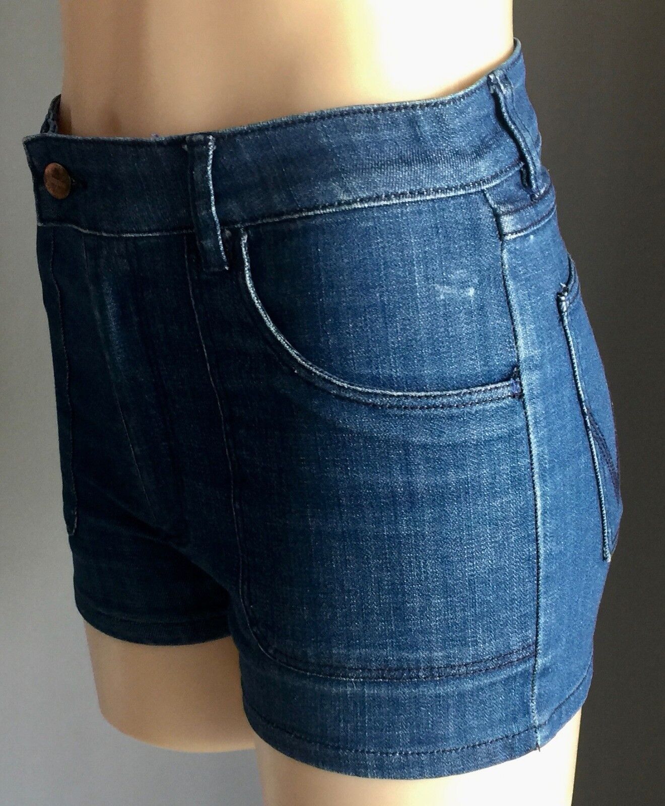 WRANGLER  "Hi Cheeky"  Shorts Blue Denim Ladies Size 10 Back Pockets Jeans