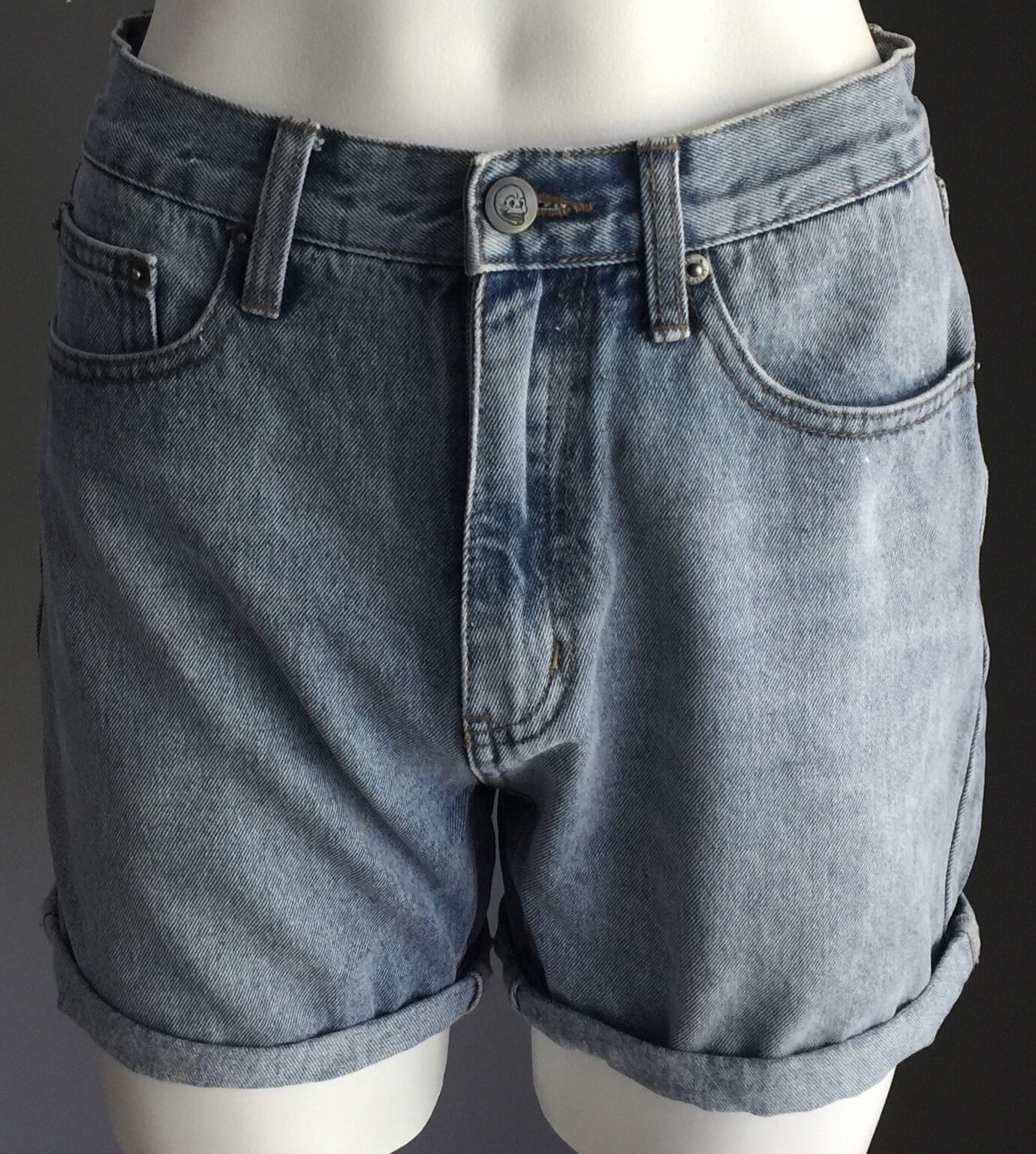 CHEAP MONDAY "Thrift Short Mid Range" Denim Cuffed Shorts Size W 26in Jeans