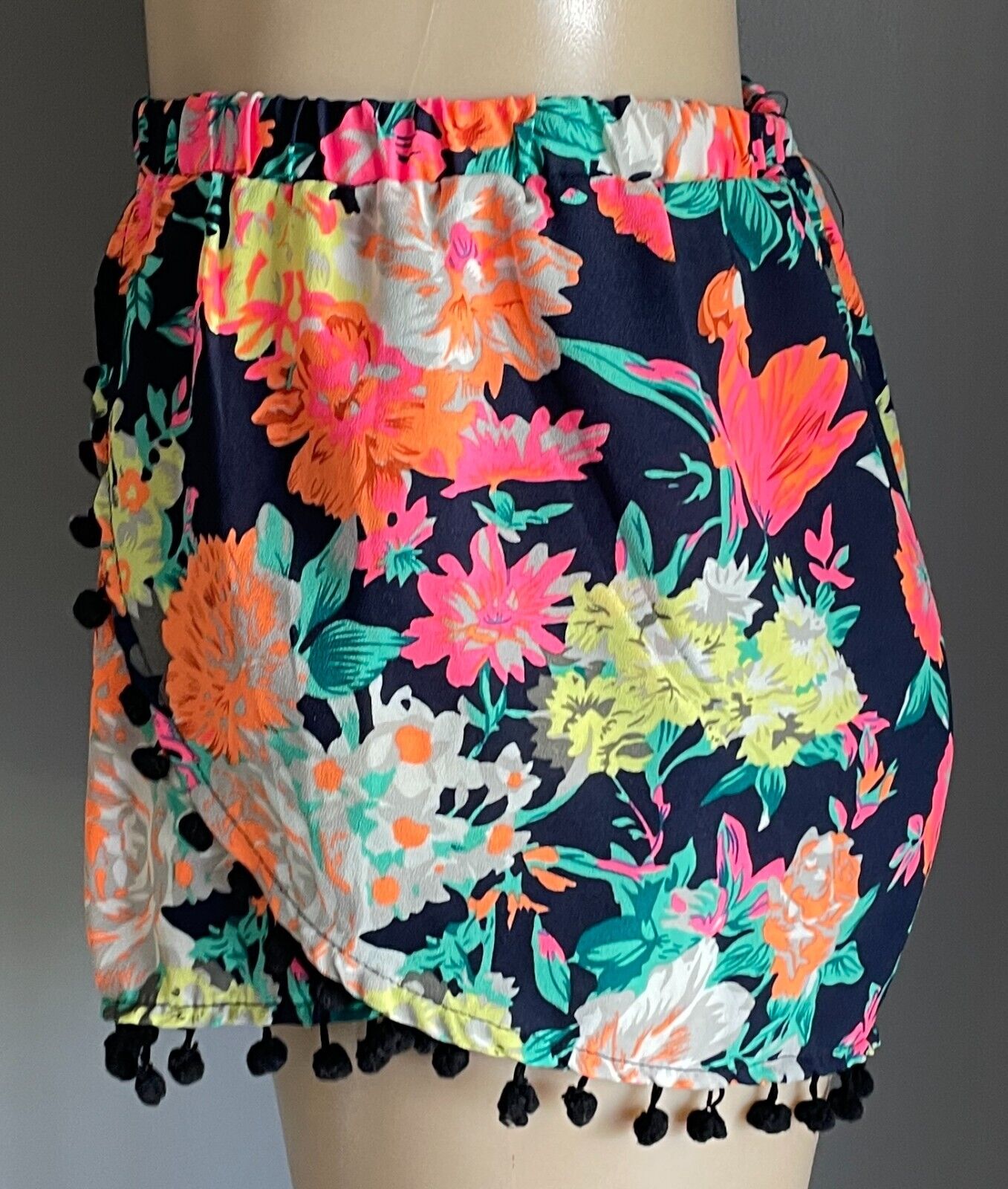ICE FASHION Wrap Shorts Black Multicoloured Floral Elastic Waist Pom Pom Sz L 10
