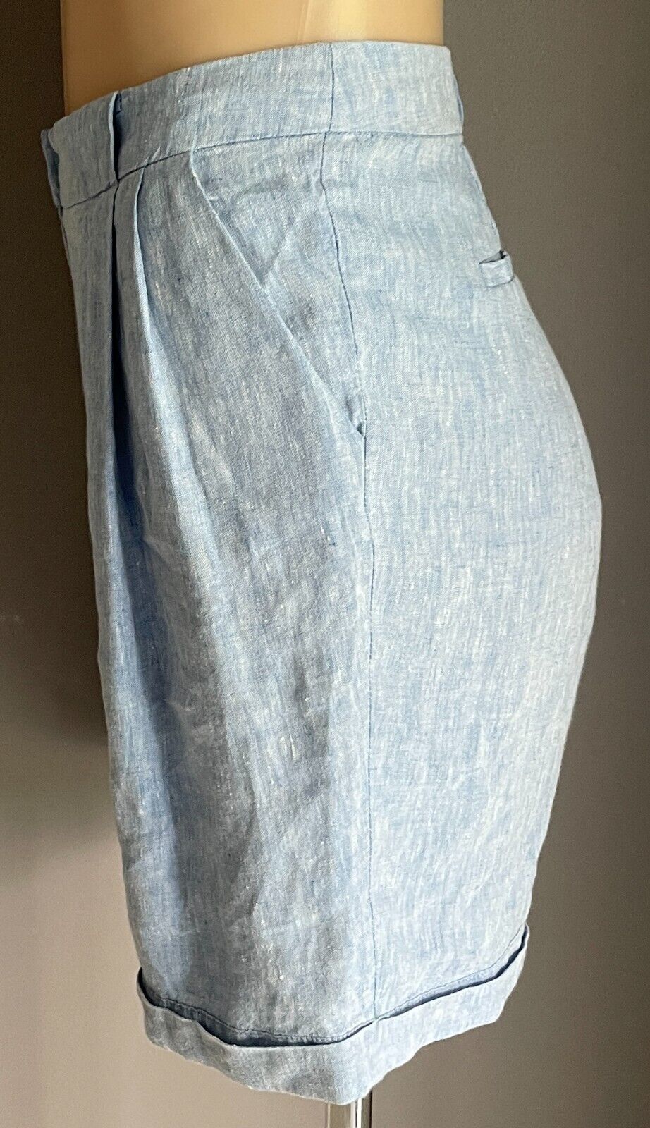 WITCHERY Shorts Light Blue Linen Pleated Size 14 Cuffed Leg Hem Pockets