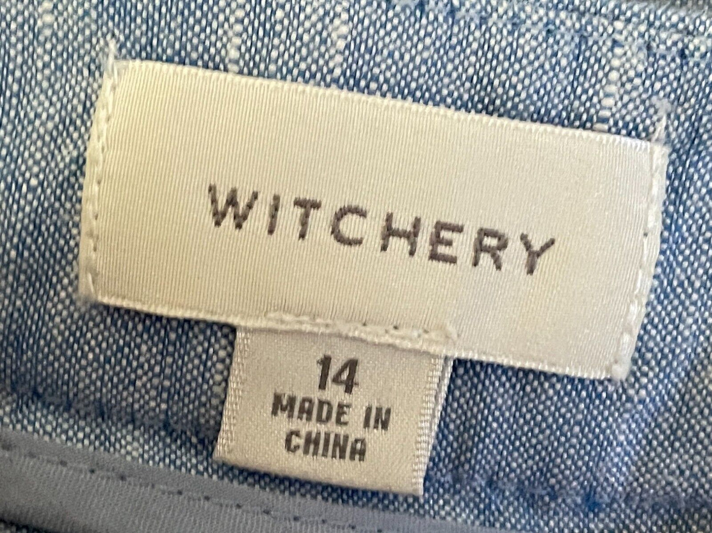 WITCHERY Shorts Light Blue Linen Pleated Size 14 Cuffed Leg Hem Pockets