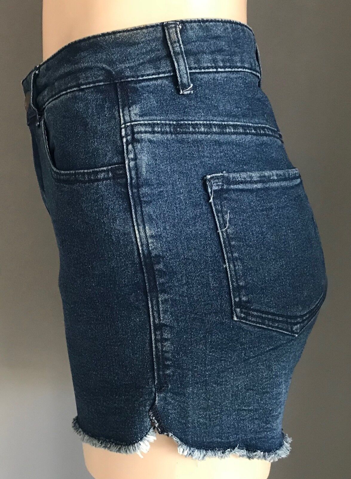 COTTON ON Shorts Blue Denim Stretch w Fray Hem Ladies Size 10 Jeans