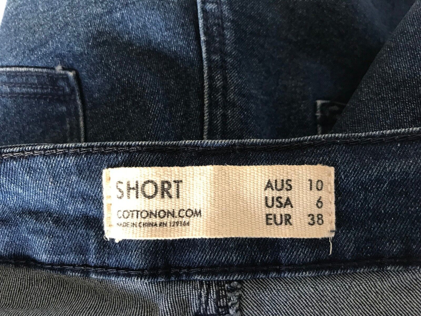 COTTON ON Shorts Blue Denim Stretch w Fray Hem Ladies Size 10 Jeans