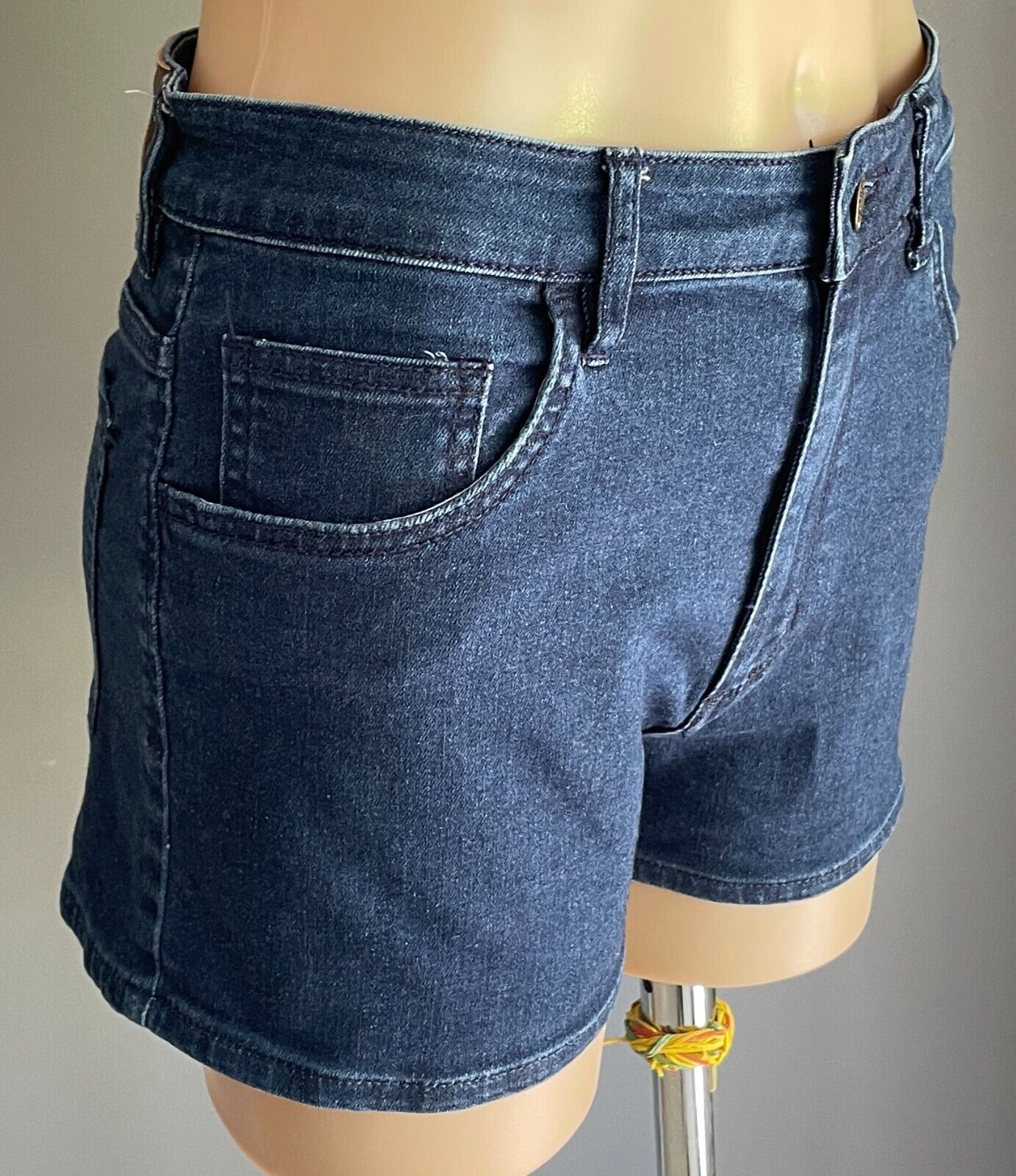 RIDERS by LEE Shorts Mid Blue Denim "Cheeky" Size 12 Stretch Pockets NEW