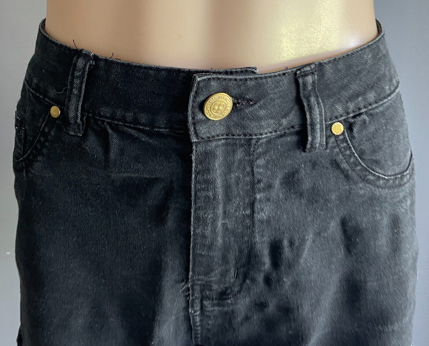 FACTORIE Shorts Black Denim Side Zip Hem Size 12 Stretch 5 Pocket Cut