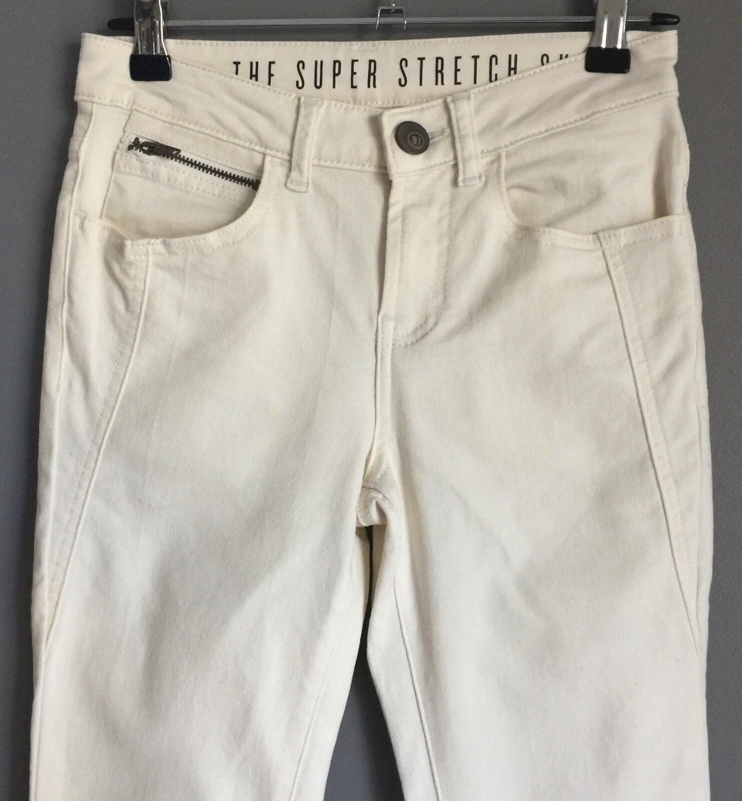 COTTON ON "Super Stretch Skinny" Jeans Off White Denim  Ladies Size 6