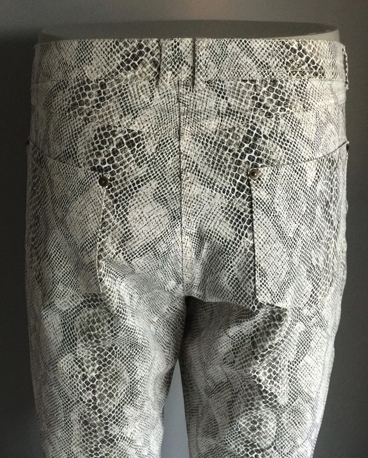 Size 16 Jeans AGENDA WOMAN Pants Python Snake Print Stretch Straight Gorgeous