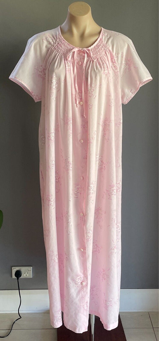 GIVONI Pink Floral Dressing Gown/House Coat Short Sleeve Size 16 Buttons Vintage