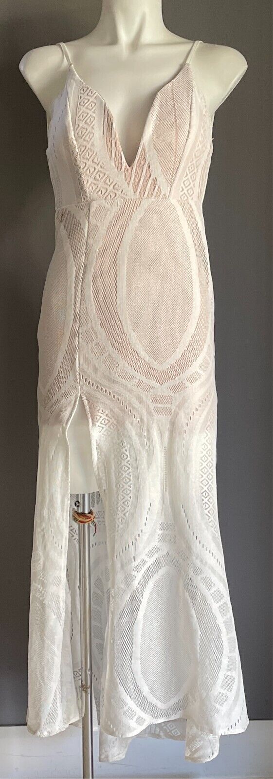 SHAREEN COLLECTIONS White Lace Cutout & Blush Sleeveless Gown Size 8 Split Front