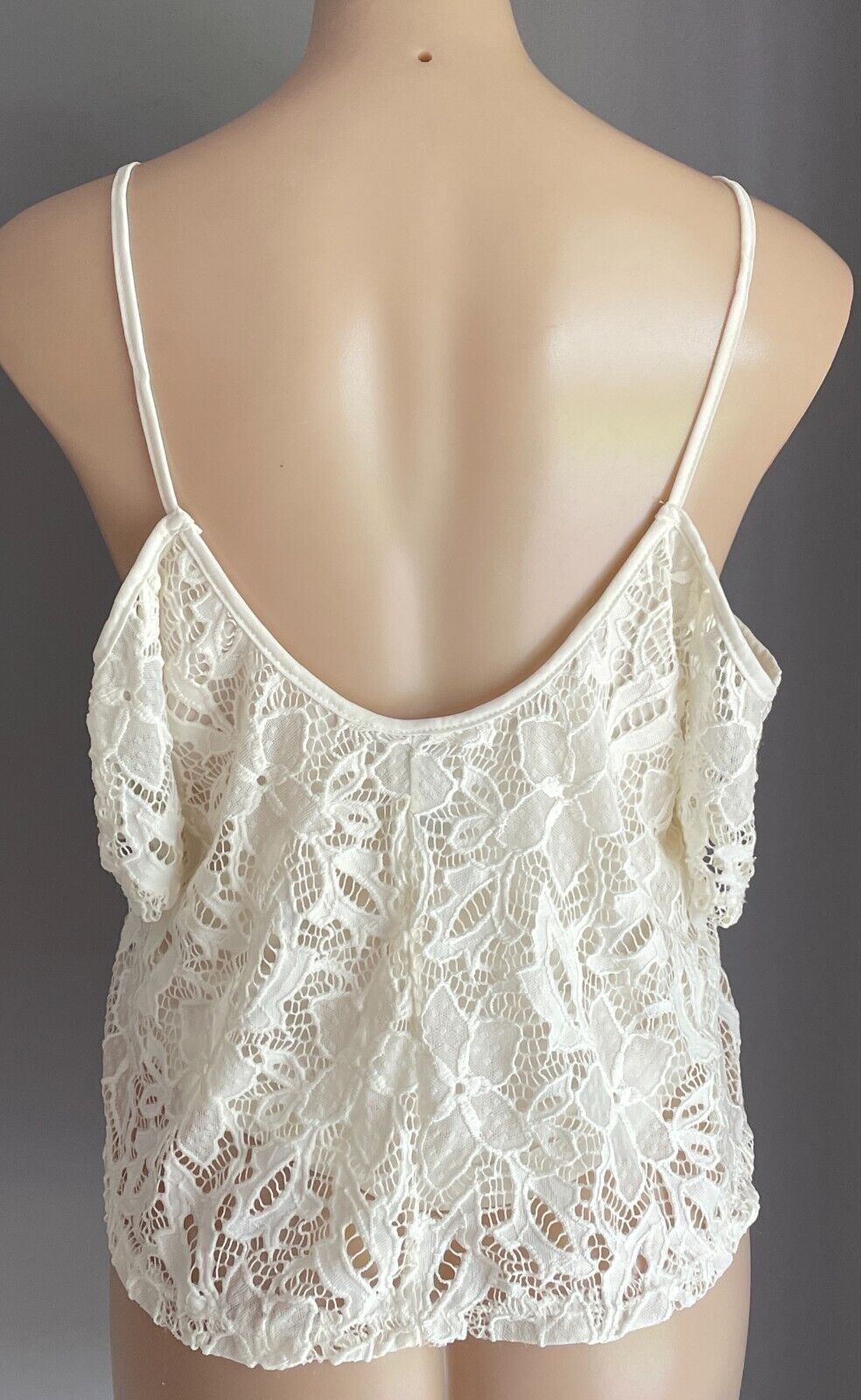 COTTON ON Top Cream Lace Crop Cold Shoulder Short Sleeve Lined Size S 10 NEW
