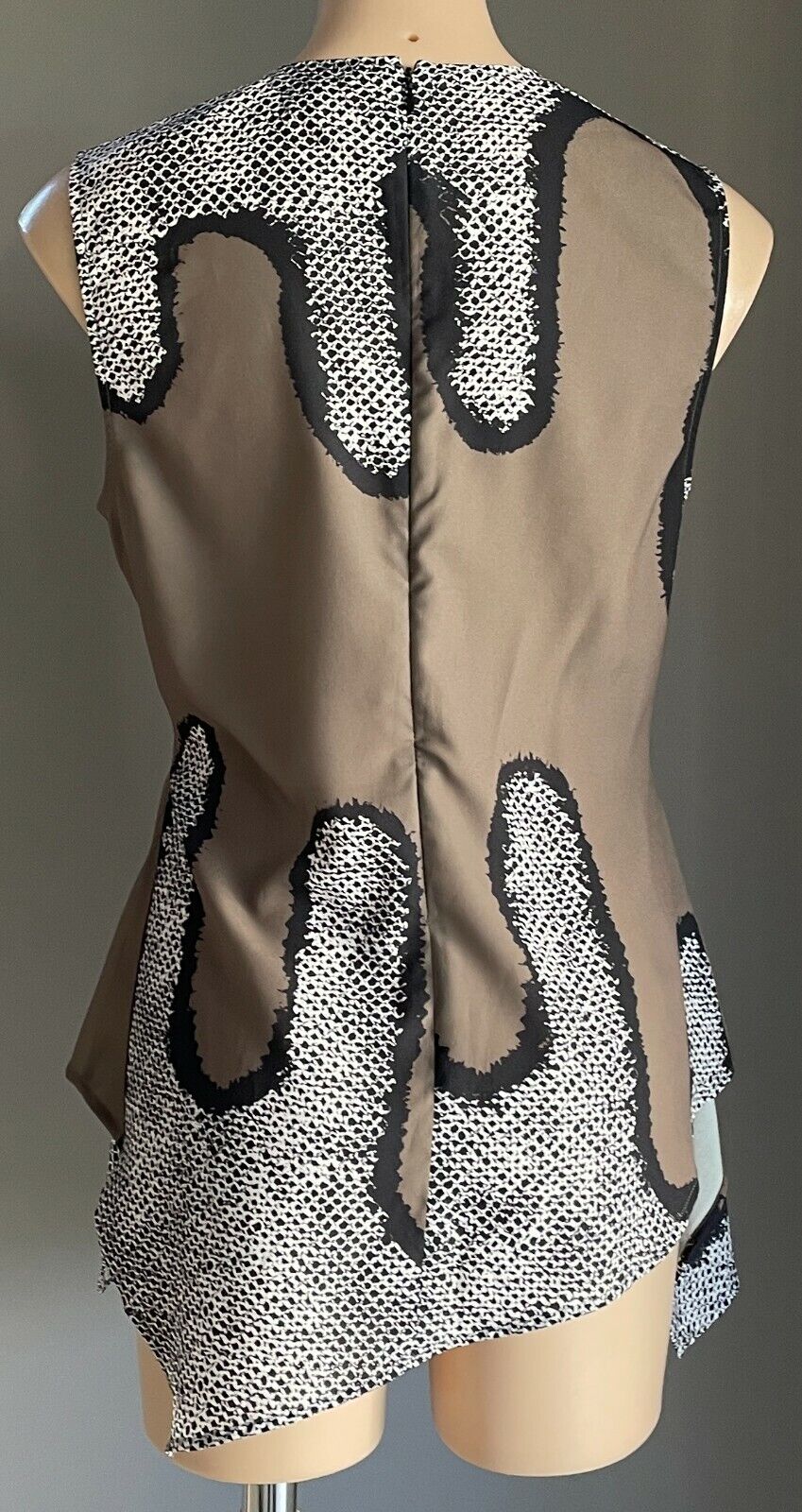 COUNTRY ROAD Top Khaki Black White Slim Peplum Look Asymmetric Hem Size S 10 NEW